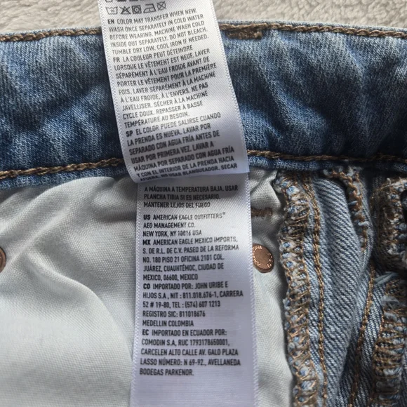 American Eagle Light Blue Women's Jeans - Picture 7 of 9